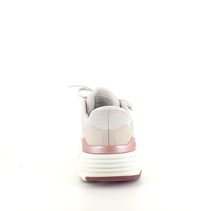 Beige Skechers slip-in med Max Cushioning-sula