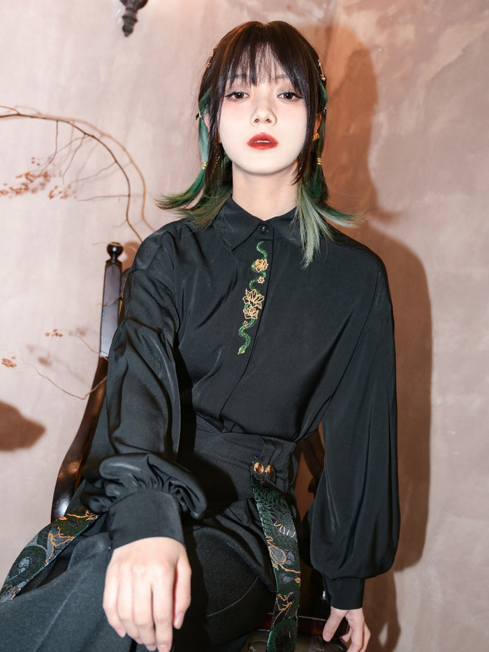 Black Chinese-style shirt with snake embroidery