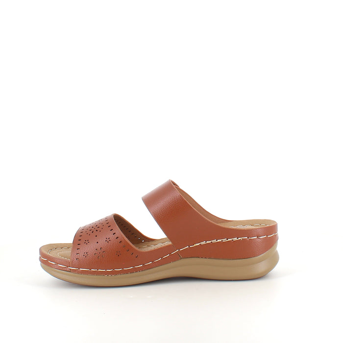 Brun slip-on sandal med kardborrerem – varm nyans & feminin siluett