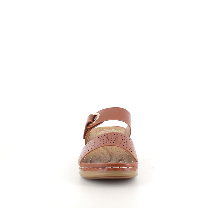Brun slip-on sandal med kardborrerem – varm nyans & feminin siluett