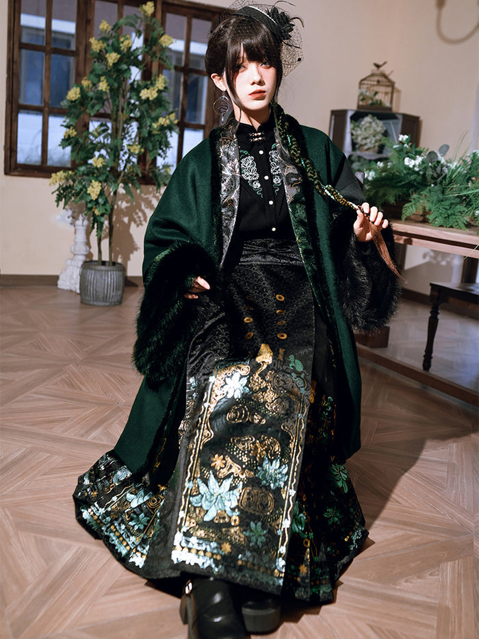 Chinese-style top with embroidered stand collar and pipa sleeves