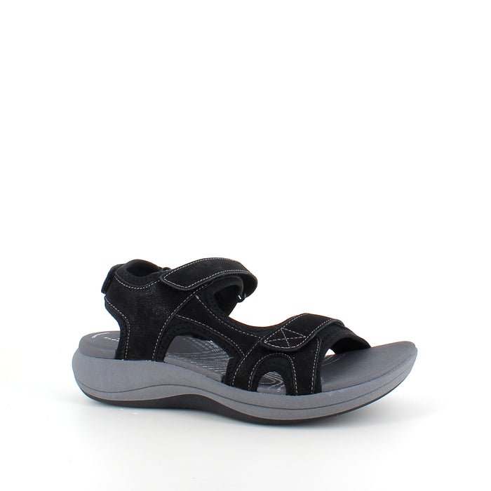 Clarks Cloudsteppers sandal i svart – dämpning hela dagen