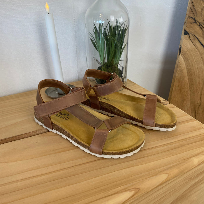 Crazy Brandi sandal i brunt skinn – komfortsandal