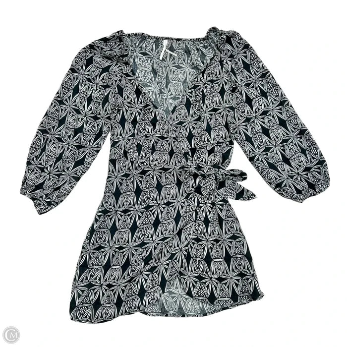 Dress Casual Short By Anthropologie In Black & White, Size: M