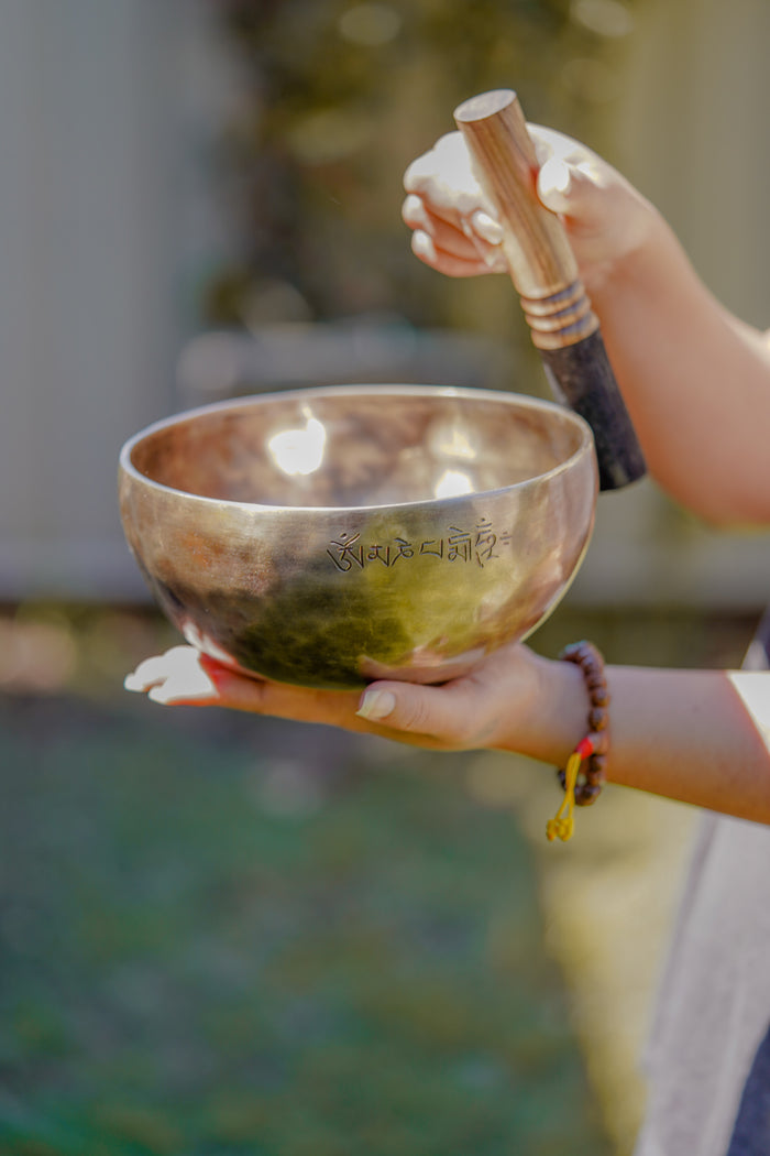 Small Full Moon Singing Bowl - Lucky Thanka