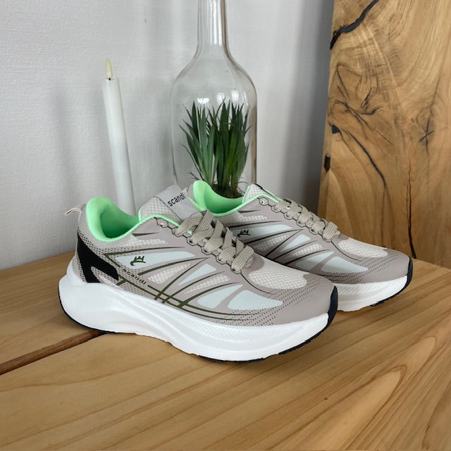 Lätta sneakers med valvstöd och stötdämpning