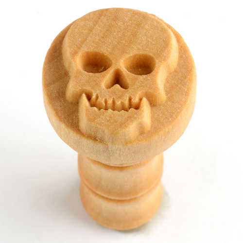 MKM Medium Round Stamp Skull SCM-106