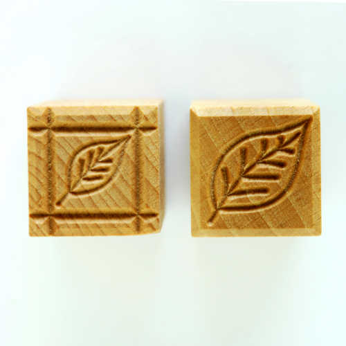 MKM Medium Square Stamp Leaf Ssm-010