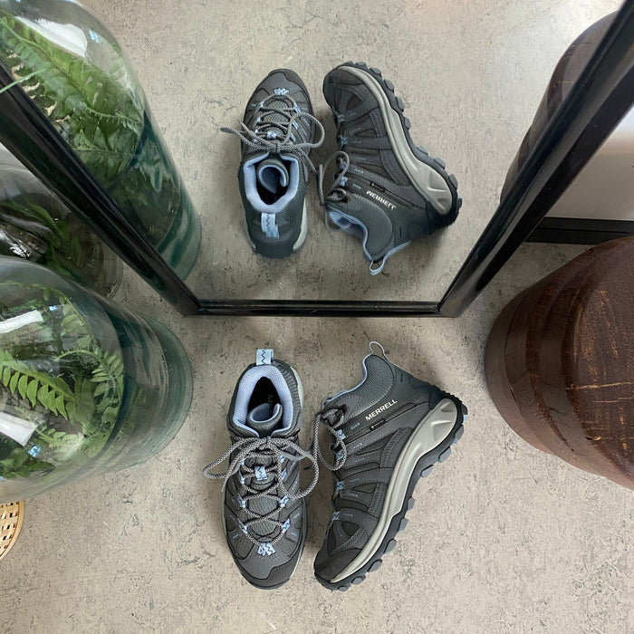 Mörkgrå Merrell vandringsstövel med Gore-Tex