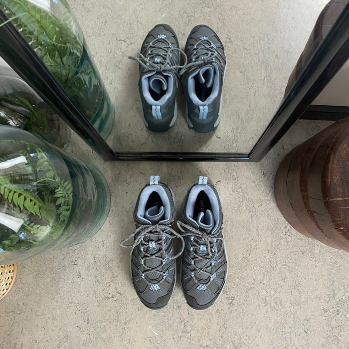 Mörkgrå Merrell vandringsstövel med Gore-Tex
