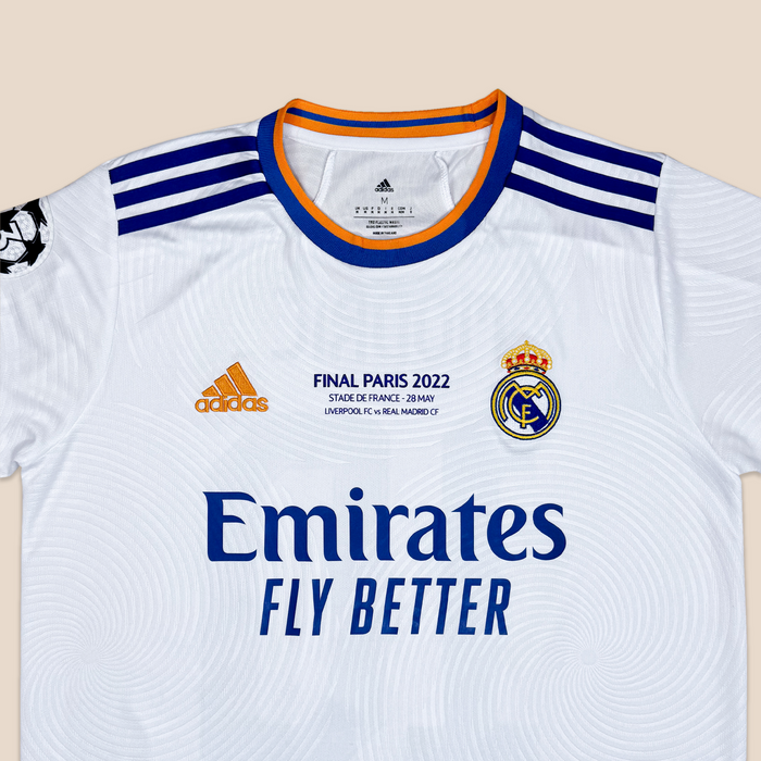 Real Madrid 2021/22 Local
