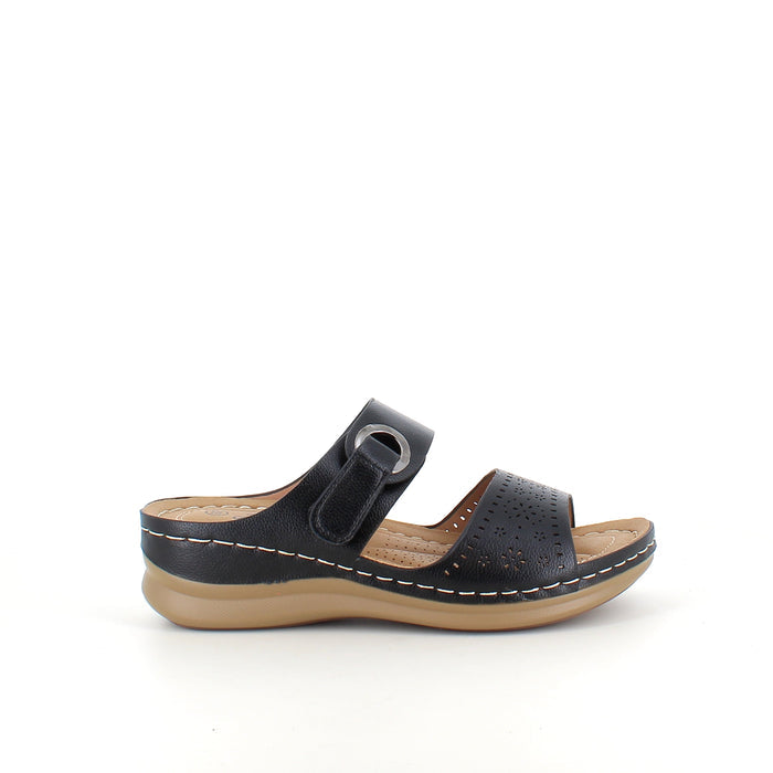 Sandal med kilklack – svart modell