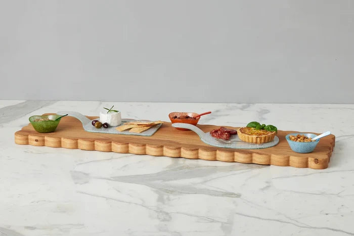 Scalloped Large Cutting Plank - The Preppy Bunny