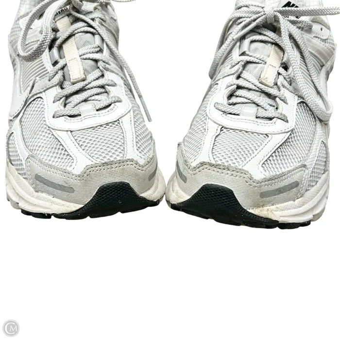 Shoes Athletic By Nike In Grey, Size: 8.5