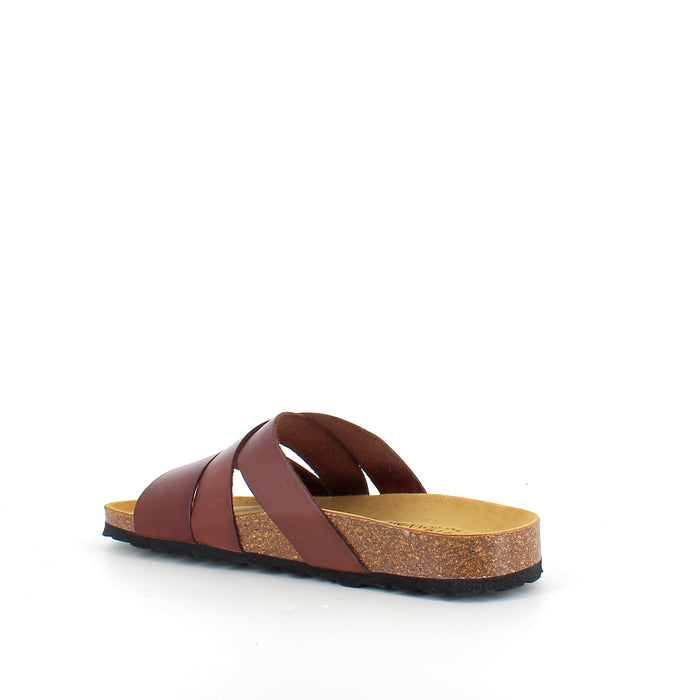 Slip-on sandal i brunt slätt läder med korsremmar – komfort och stöd