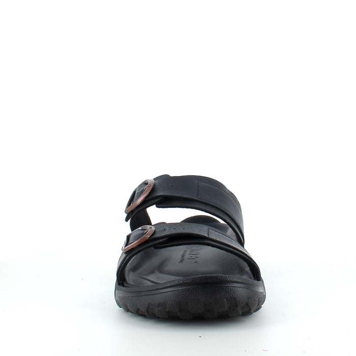 Svart herr slip-on sandal från MBT med ergonomisk fotbädd