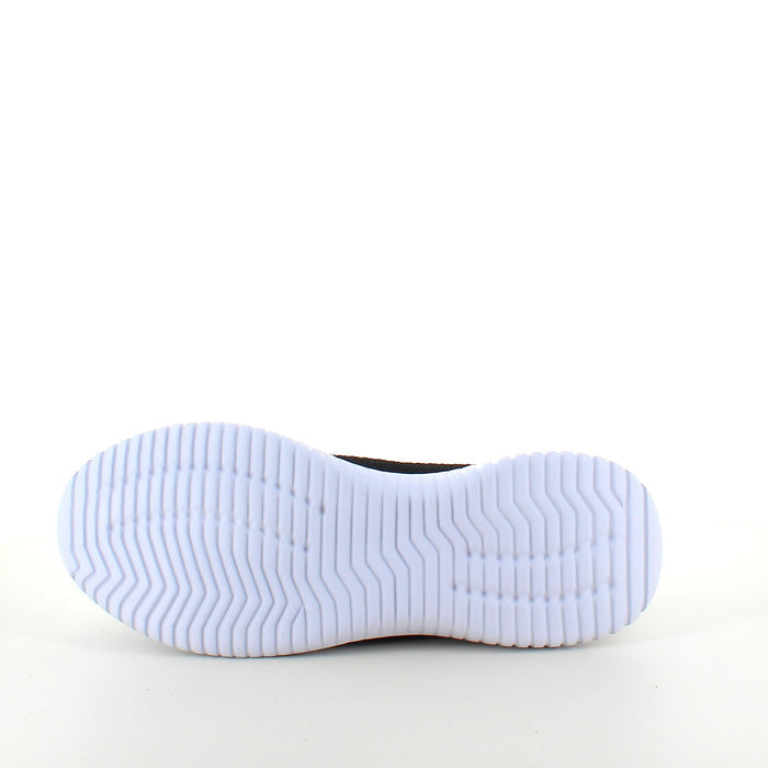 Svart slip-on-ballerina från Endurance med flexibel komfort