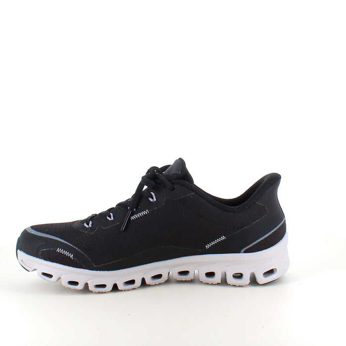 Svarta Skechers Glide-Step – vattentäta skor med smidig Slip-ins-passform