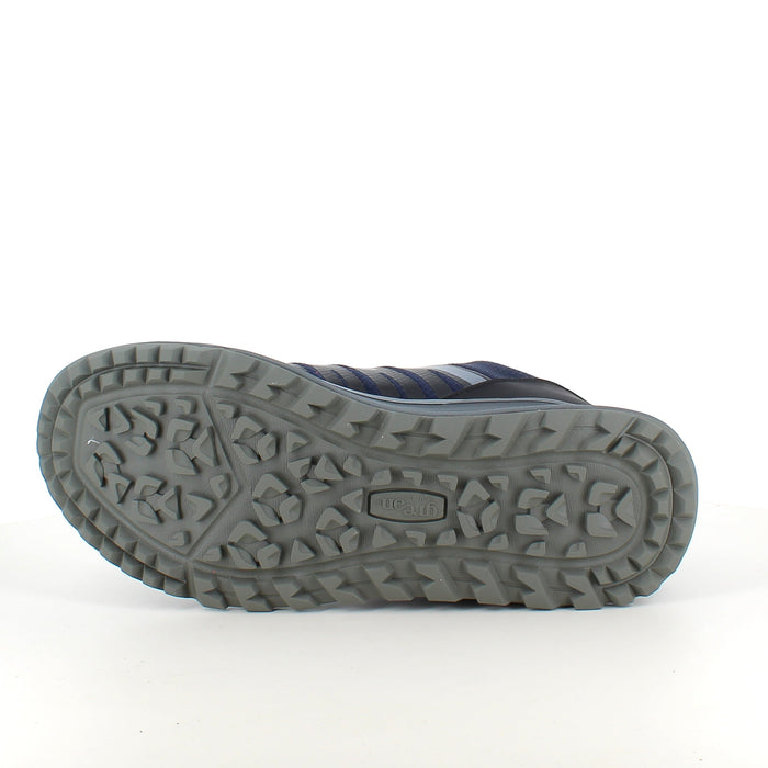 Vattentäta herrvandringsskor i navy från Green Comfort
