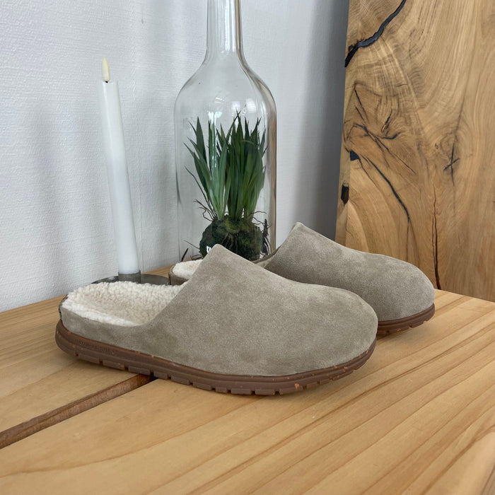 WODEN Silvi Warm - Varm beige toffel med fotvalvsstöd & mjuk komfort