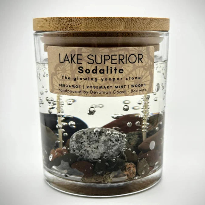 "Yoopelite" Sodalite Gel Candle — Devonian Coast, view 3